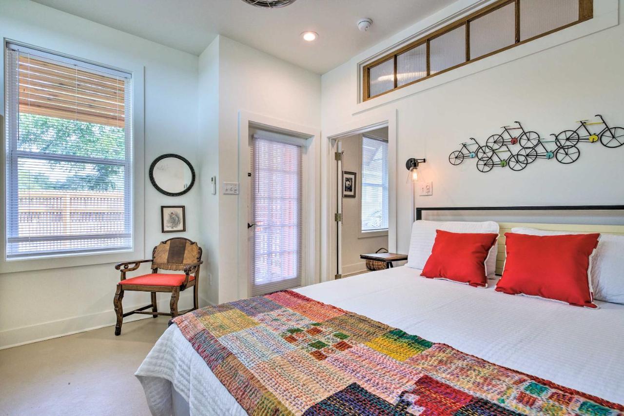 Walk To Beach From Chic Old Town Apartment With Yard Bay St. Louis エクステリア 写真