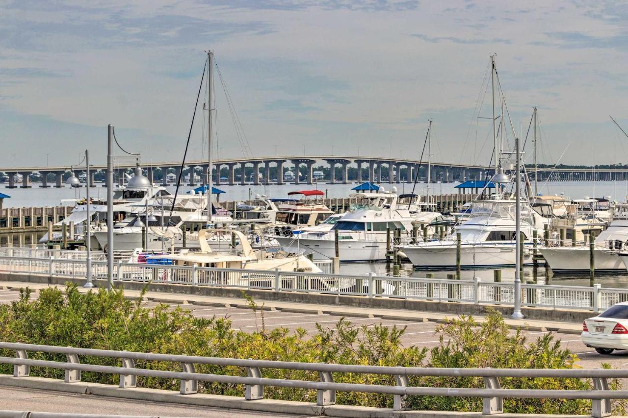 Walk To Beach From Chic Old Town Apartment With Yard Bay St. Louis エクステリア 写真